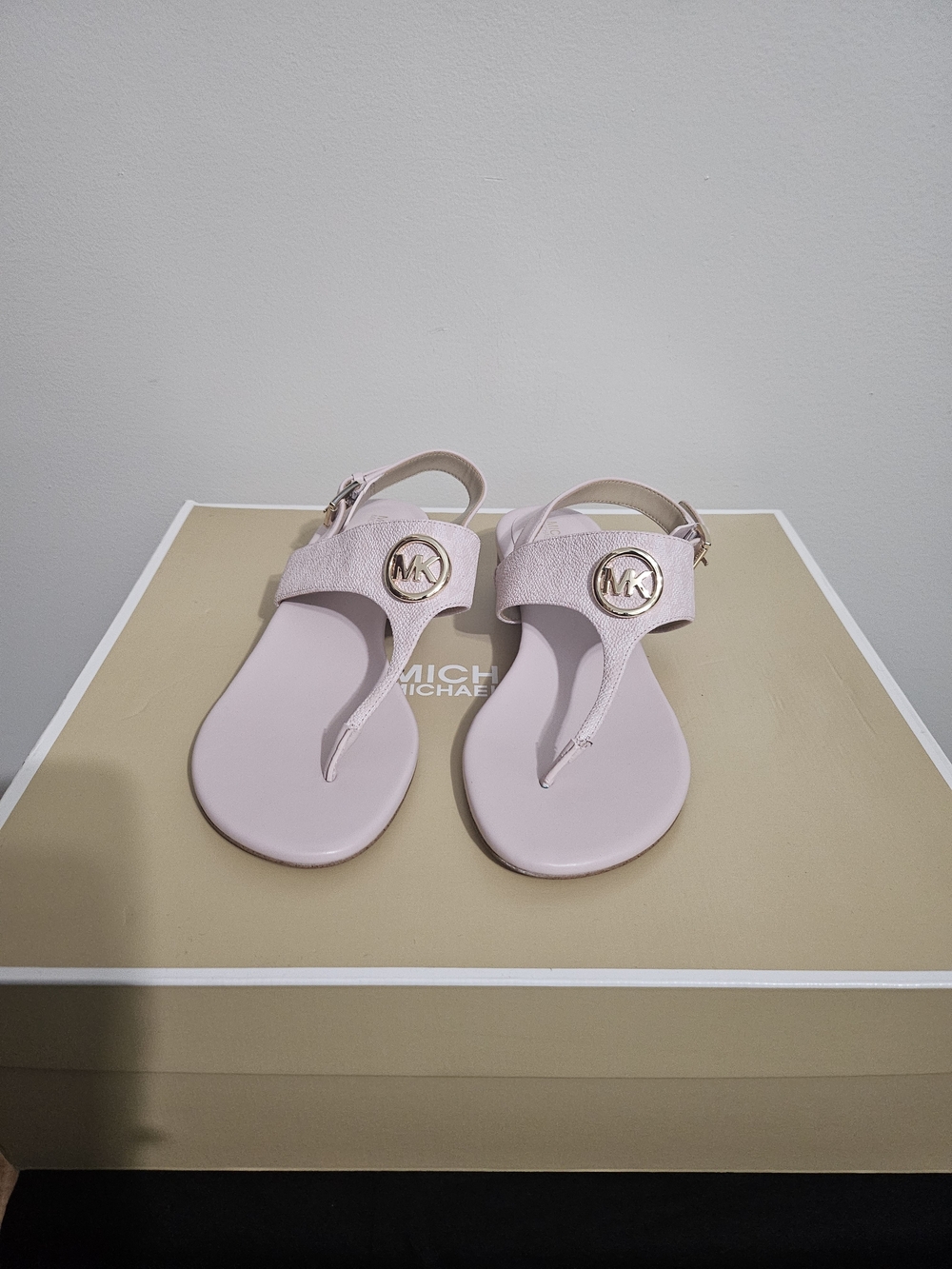 Michael Kors Women's Pink Logo Thong Sandals